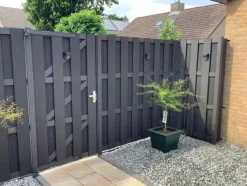 Sale C-Wood Schutting set composiet Bari antraciet met antraciet aluminium frame (5,67 meter)