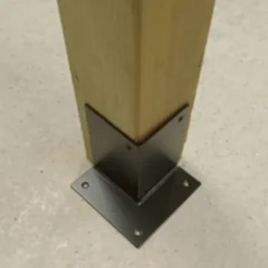 Discount HomingXL Houtverbinding voetstuk - verzinkt en zwart gepoedercoat incl. bevestigingsmateriaal - 205 x 205 mm