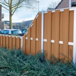 Outlet Elephant Schutting composiet Design bruin met blank aluminium frame (90 x 180 cm)