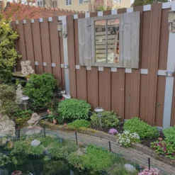 Best C-Wood Schutting composiet Stijl bruin met blank aluminium frame (180 x 180 cm)