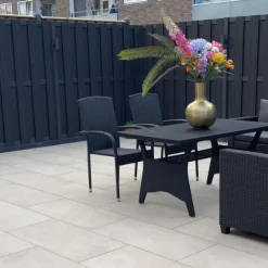 Discount C-Wood Schutting composiet Stijl antraciet met antraciet aluminium frame (180 x 180 cm)