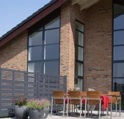 Discount Plus Danmark Schutting vuren - Silence louvre schuin antraciet (64 x 170/140 cm)