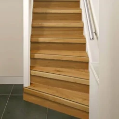 Stepwood Overzettreden met neus (2 stuks) - Eikenhout 3 mm toplaag Natuur - Incl. antislipstrip - 100 x 60 cm