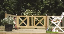 Outlet Plus Danmark Tuinhek vuren - "Slot" recht groen geimpregneerd (180 x 75 cm)