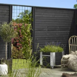 Discount Plus Danmark Tussenpaal rabatsysteem vuren - 9 x 9 cm zwart geschaafd