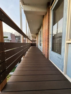 Clearance C-Wood Vlonder totaalpakket composiet 2,1 x 14 cm donker bruin (4 mtr) vlak/grove ribbel